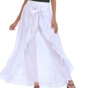 White light weight pants with ruffle skirt attached